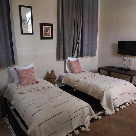 Le Cazar Hotell El Ain Exteriör bild