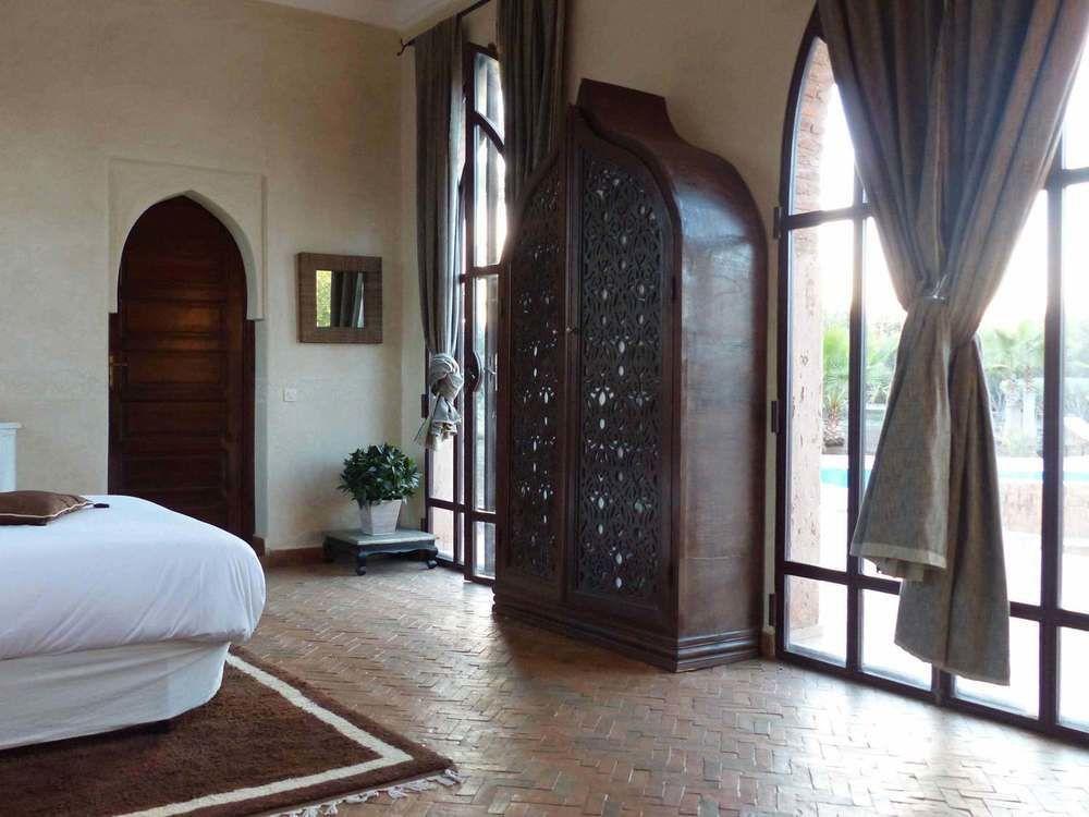 Le Cazar Hotell El Ain Exteriör bild