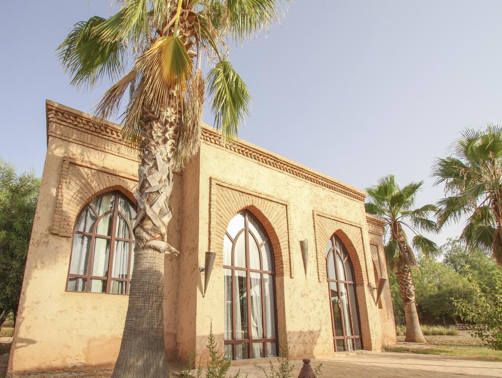 Le Cazar Hotell El Ain Exteriör bild